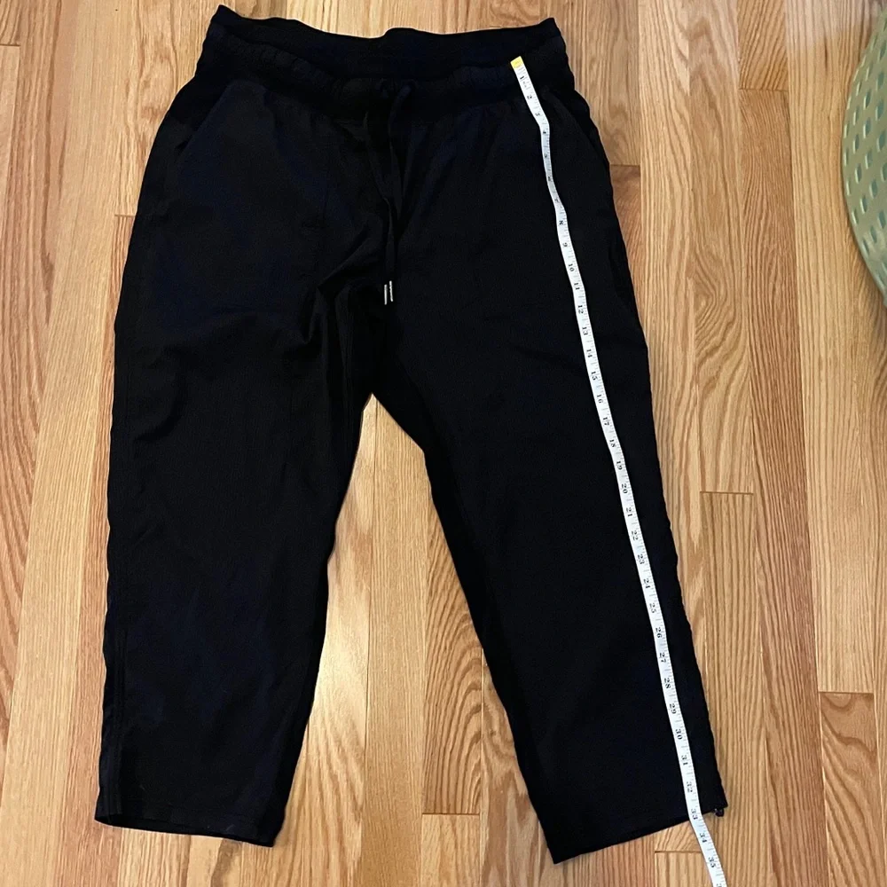Lululemon Athletica Dance Studio Mid Rise Cropped Pant - Picture 3 of 16